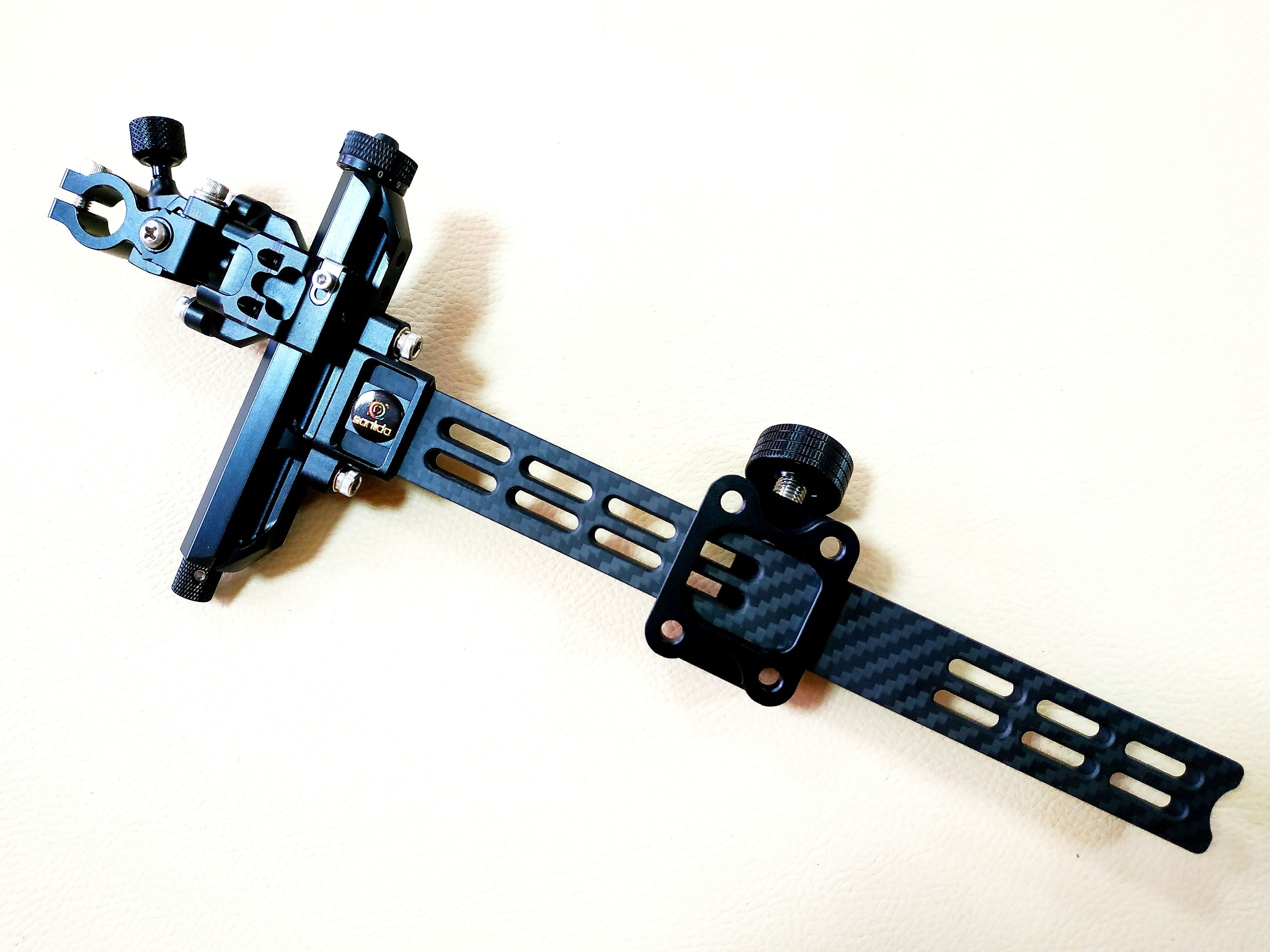 Спортивный прицел для блочного лука Sanlida Carbon X10 9" v1