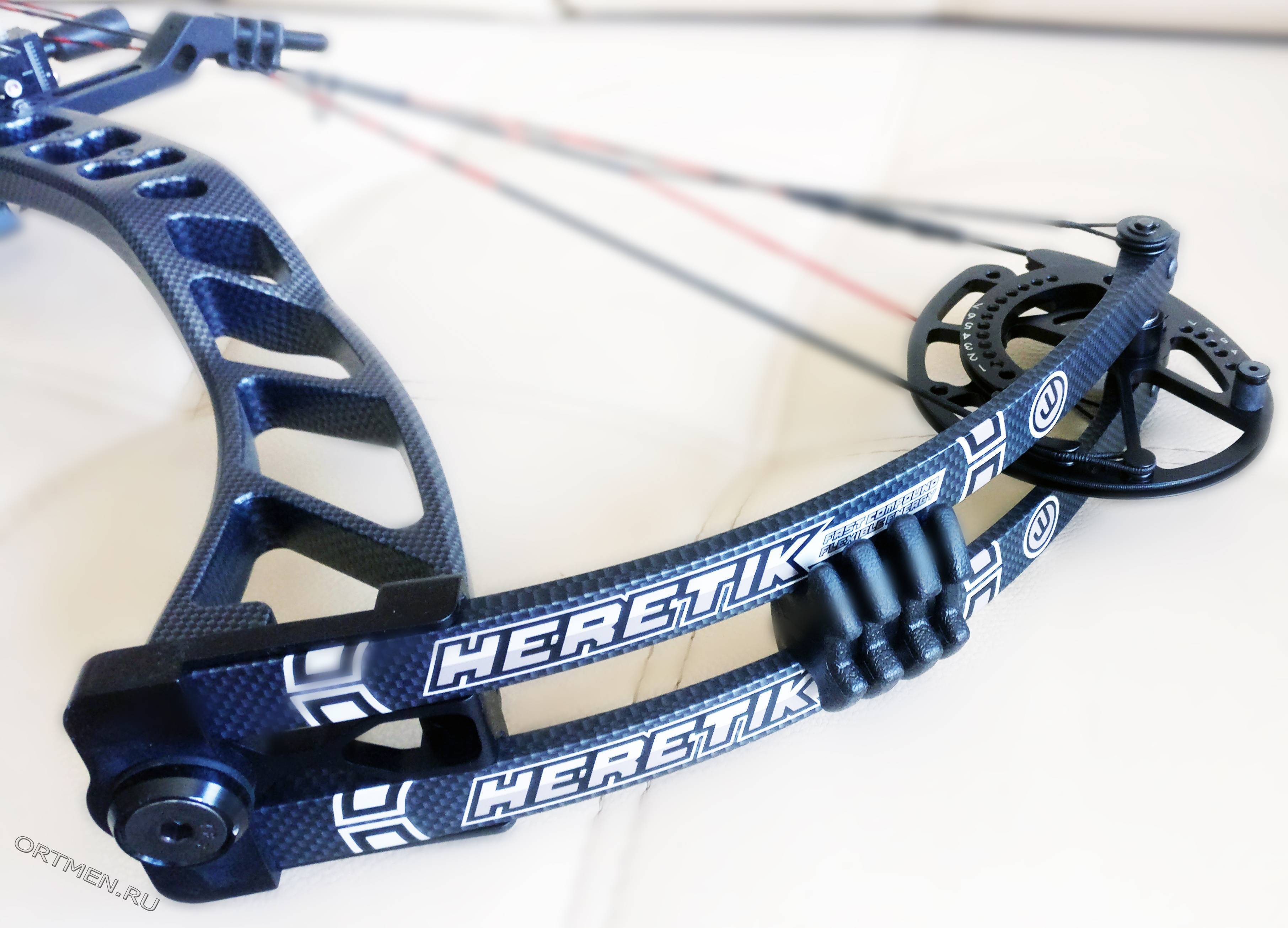 Лук блочный KINETIC HERETIK